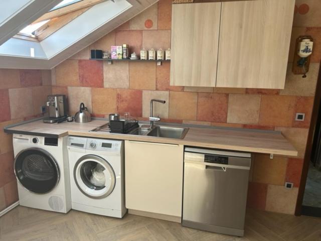A&E Apartment Любляна Екстериор снимка